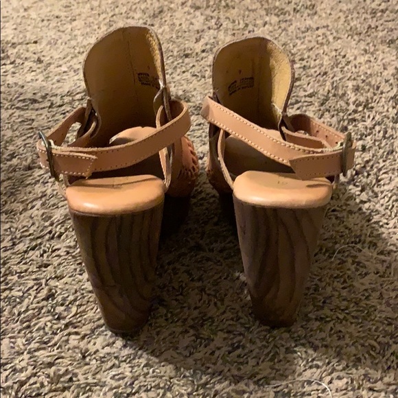 Very Volatile Wedges - Picture 2 of 3